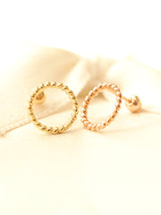 14K gold Twist Circle Cartilage Earring 20g