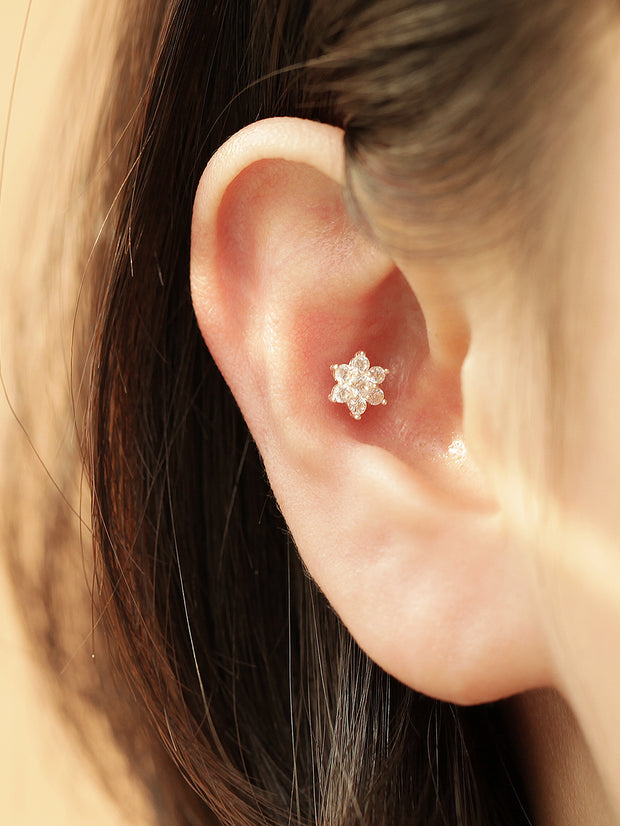 925 Silver Lovely Flower cartilage earring 16g
