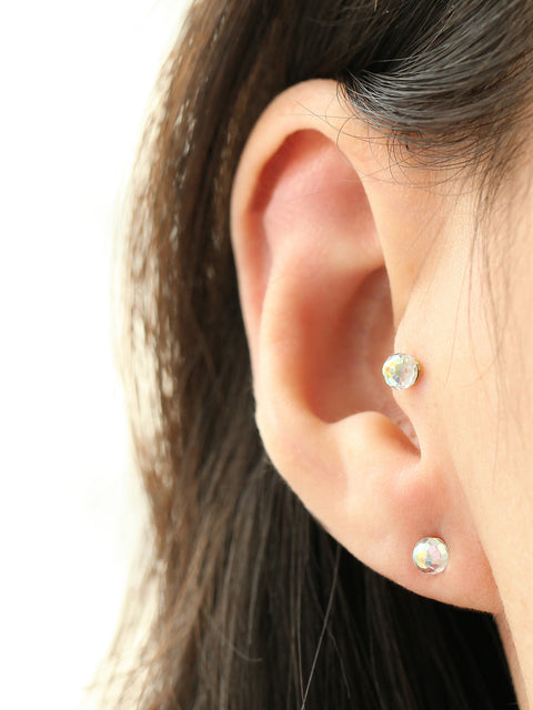 14K Gold Aurora Cartilage Earring 20g