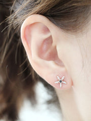 14K Gold Jasmine Flower Cartilage Earring 18G16G