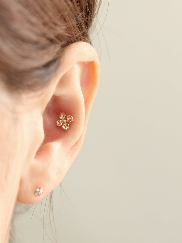 14K gold Brushed flower cartilage earring 18g16g