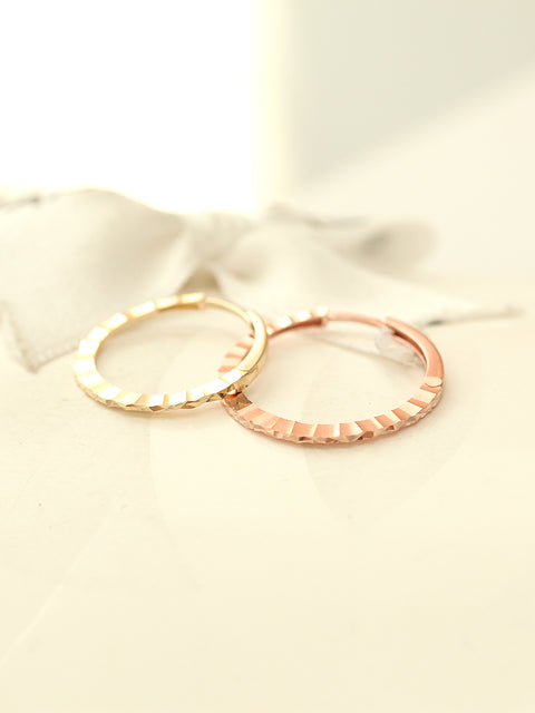 14K Gold Slim Cutting Circle Hoop Earring