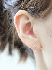 14K Gold Clover Cubic Cartilage Earring 18G16G