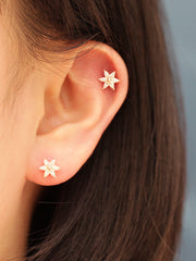 14K Gold Snow Flower Cubic Cartilage Earring 20G