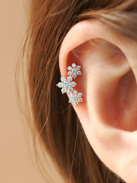 14K gold Triple Flower cartilage earring 20g