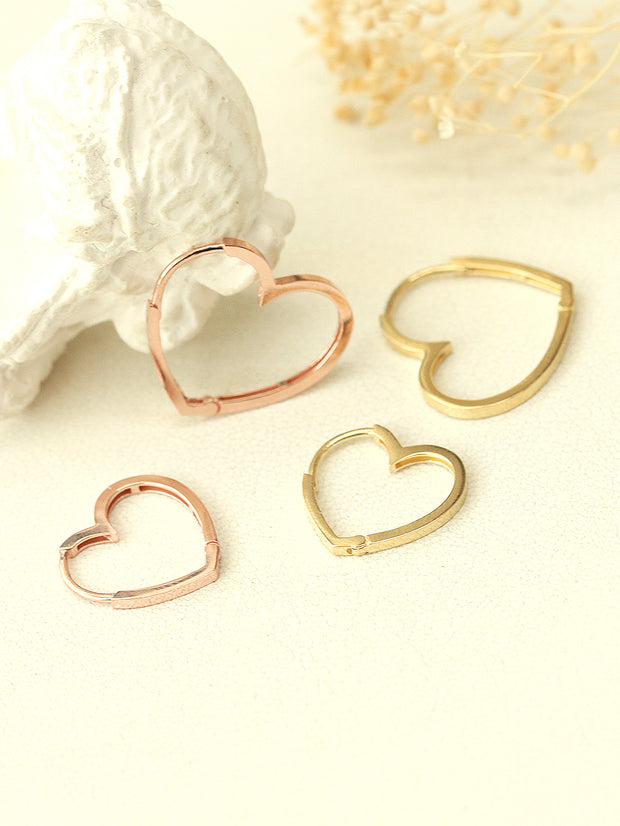 14K Gold Modern Heart Hoop Earring