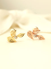 14K Gold Leaf Cartilage Earring 20G