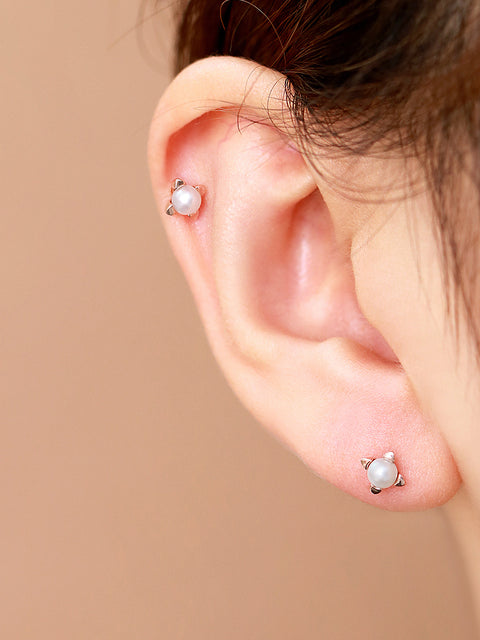 14K Gold Pearl Cartilage Earring 18G16G