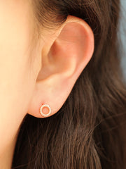 14K Gold Twist Round Cartilage Earring 18G16G