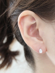 925 Silver Tear Drop Cubic cartilage earring 16g