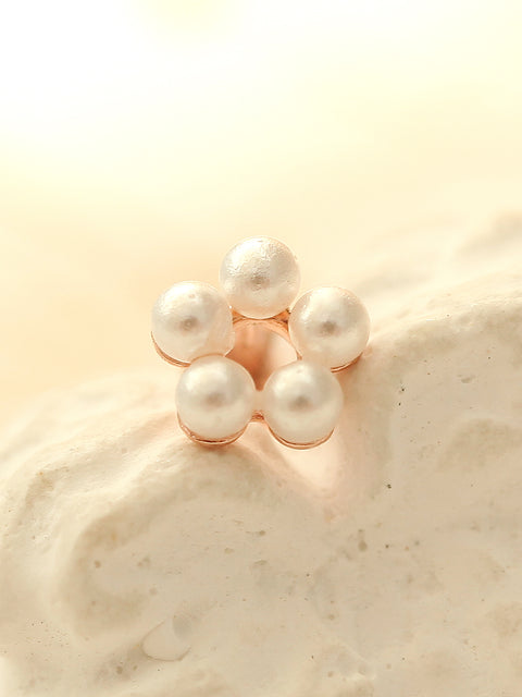 14K gold Mini Flower Pearl cartilage earring 20g