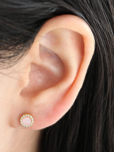 Pink shell cartilage earring