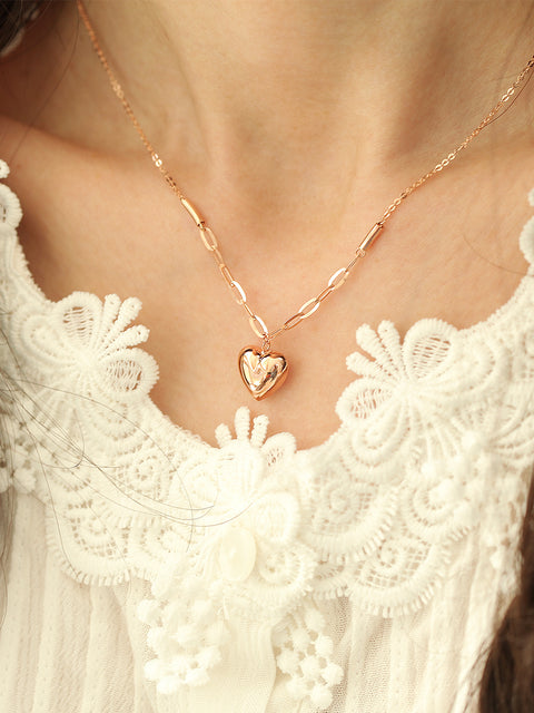 14K Gold Lovely Heart Chain Necklace