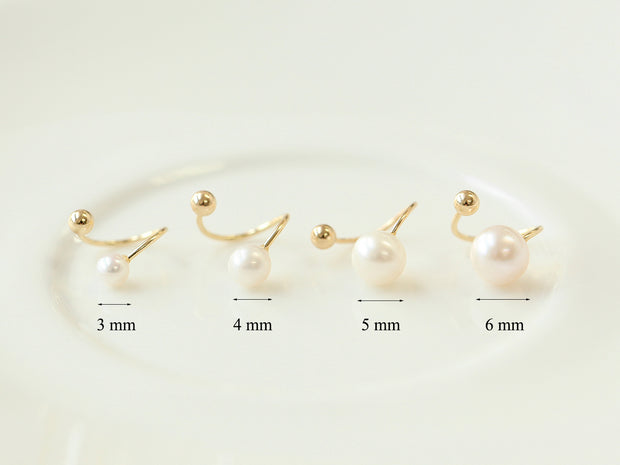 14K gold Twist Freshwater Pearl Cartilage Earring 20g