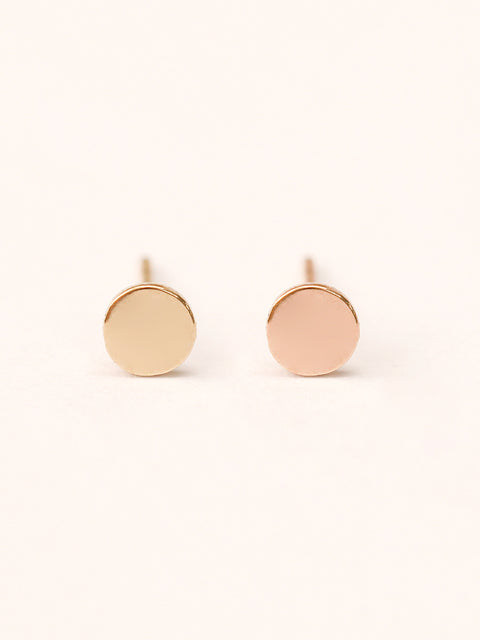 14K Gold Simple Circle Stud Earring