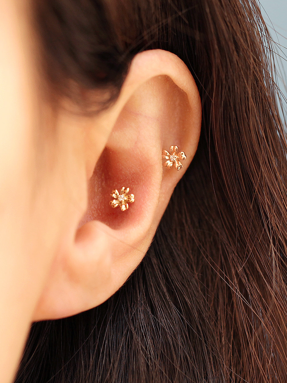 14K Gold Mini Cubic Flower Cartilage Earring 20G18G16G