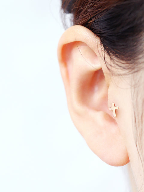14K gold Cross cartilage earring 20g
