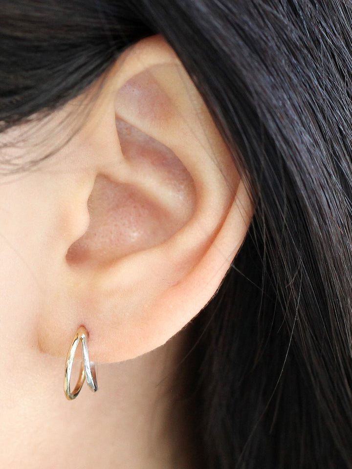 14K Gold 2 Line Circle Hoop Earring