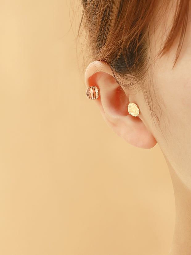 14K Gold Wavy Circle Cartilage Earring 20G18G16G