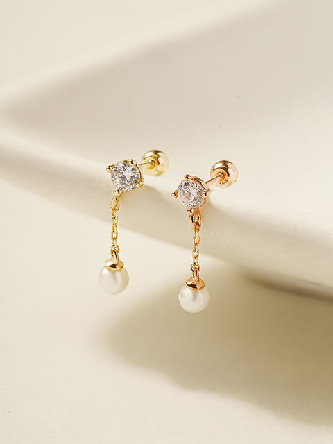 14K Gold Point Cubic Fresh Water Pearl Drop Cartilage Earring 20G18G16G