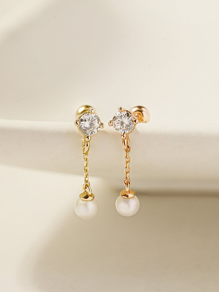 14K Gold Point Cubic Fresh Water Pearl Drop Cartilage Earring 20G18G16G