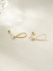 14K Gold Line Waterdrop Cartilage Earring 20G18G16G