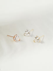 14K Gold Moissanite Glory Heart Stud Earring