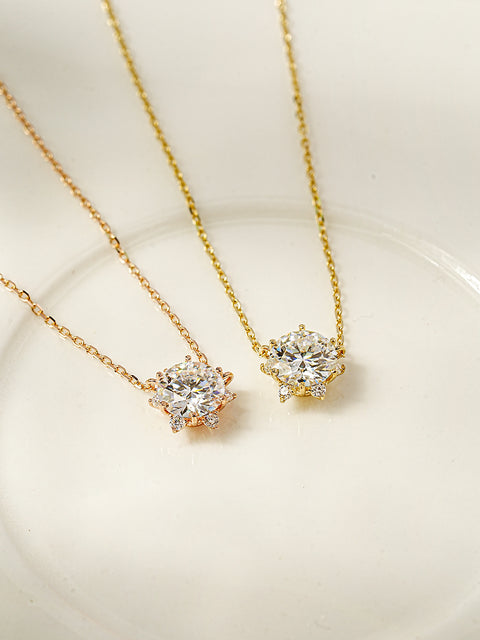 14K 18K Gold Moissanite Blossom Necklace