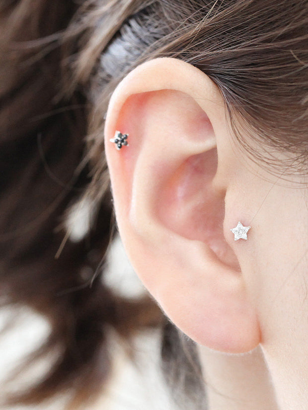 925 Silver Mini Flower Cartilage Earring 16g