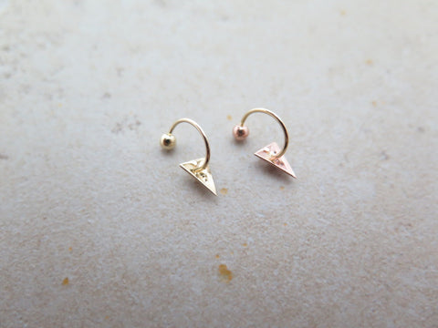 ?¬진촬영 / (중량, ?ˆì?ë¦? ?•인 / ?£시가격o / 10K 14K Gold CZ Pyramid U shape tragus earring