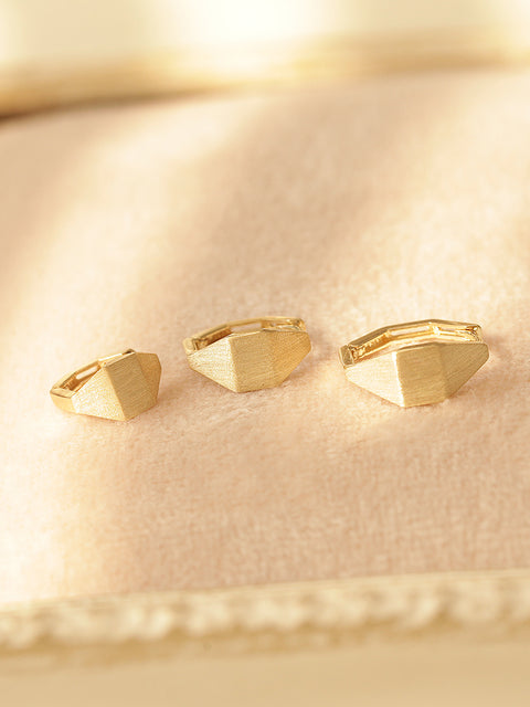 14K Gold Brushed Square Oval Hoop Earring
